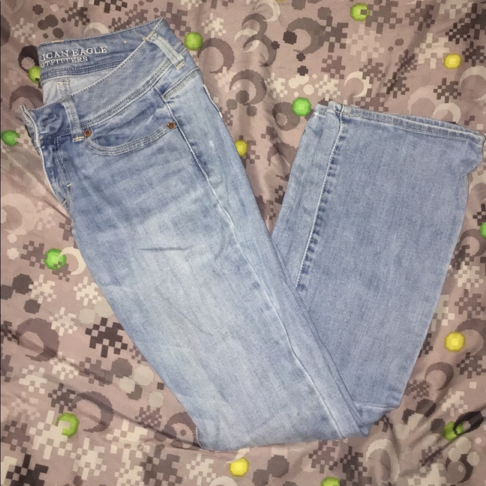 Kick boot straight jeans